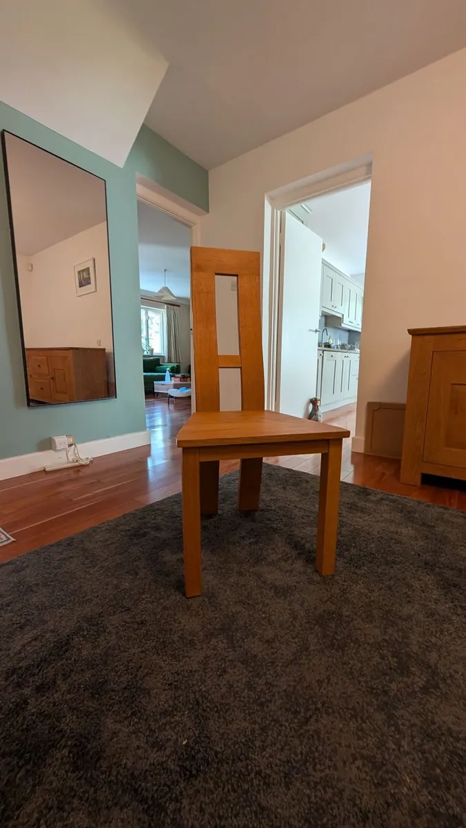 8 x dinning room chair - Image 1