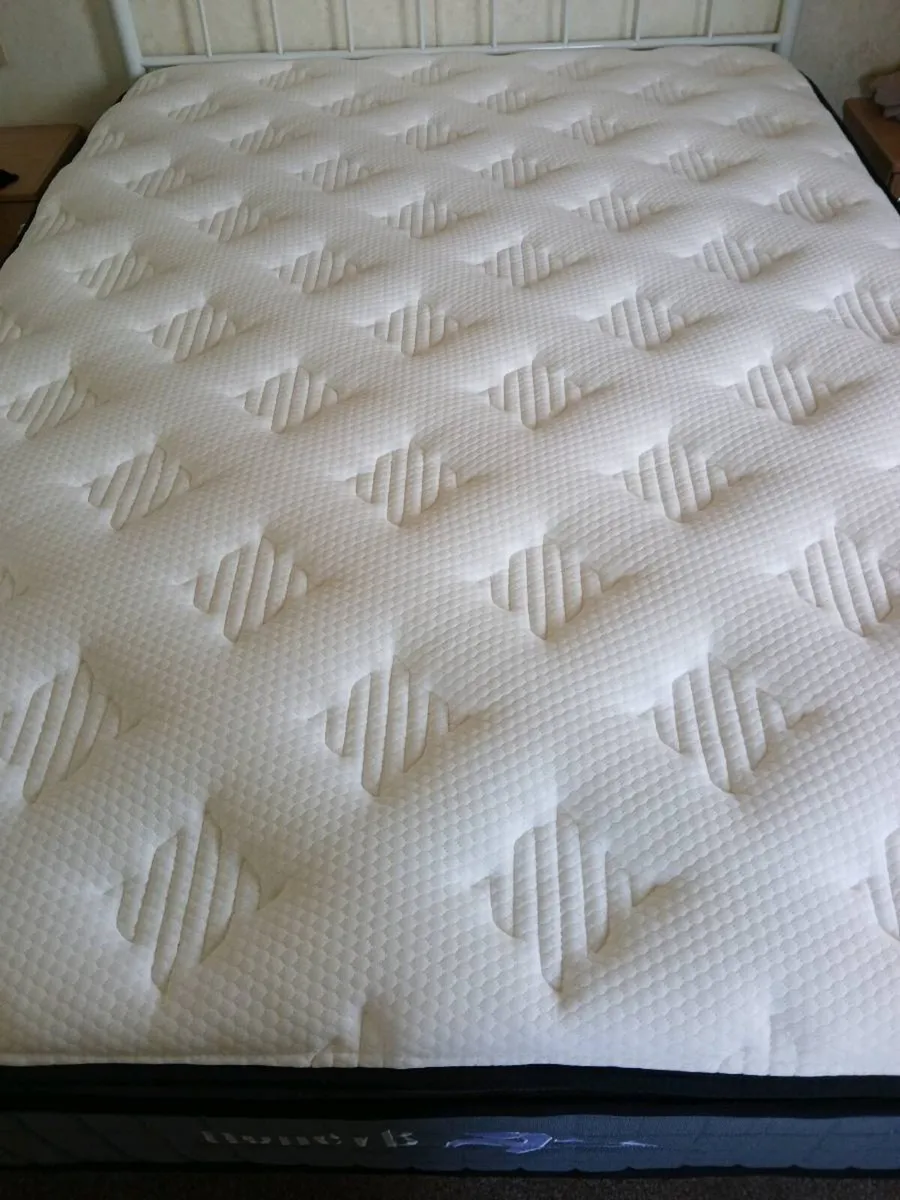 Mattress - Image 3