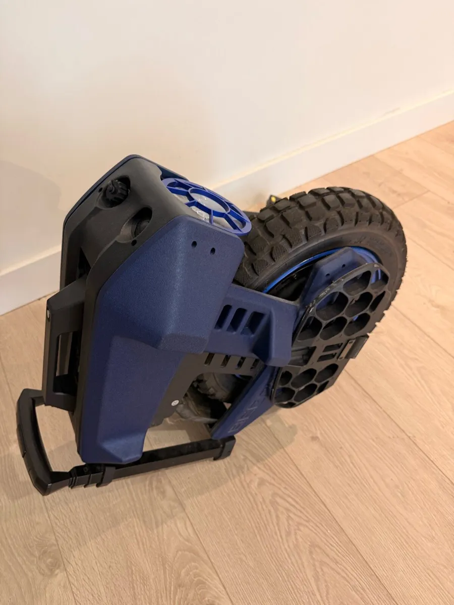 EUC one wheel - Image 2