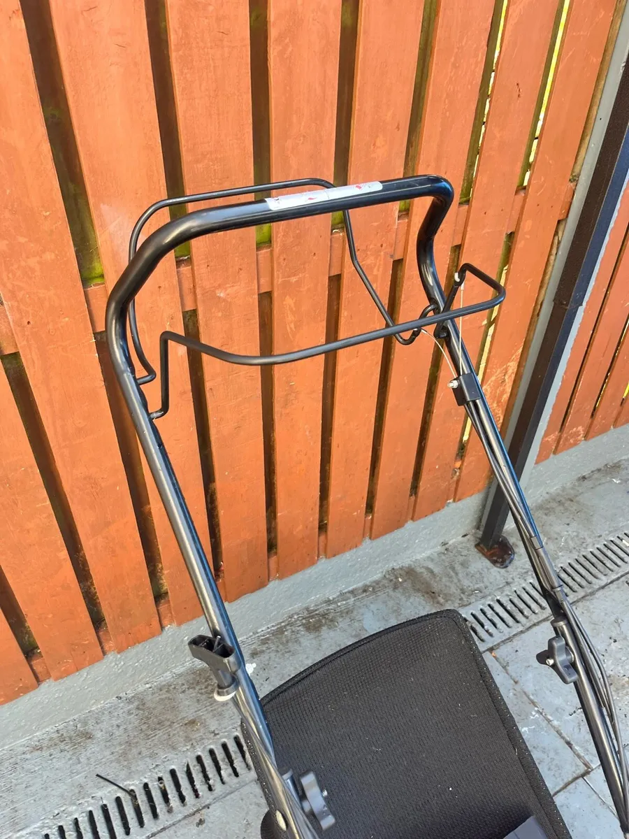 Lawnmower - Image 4