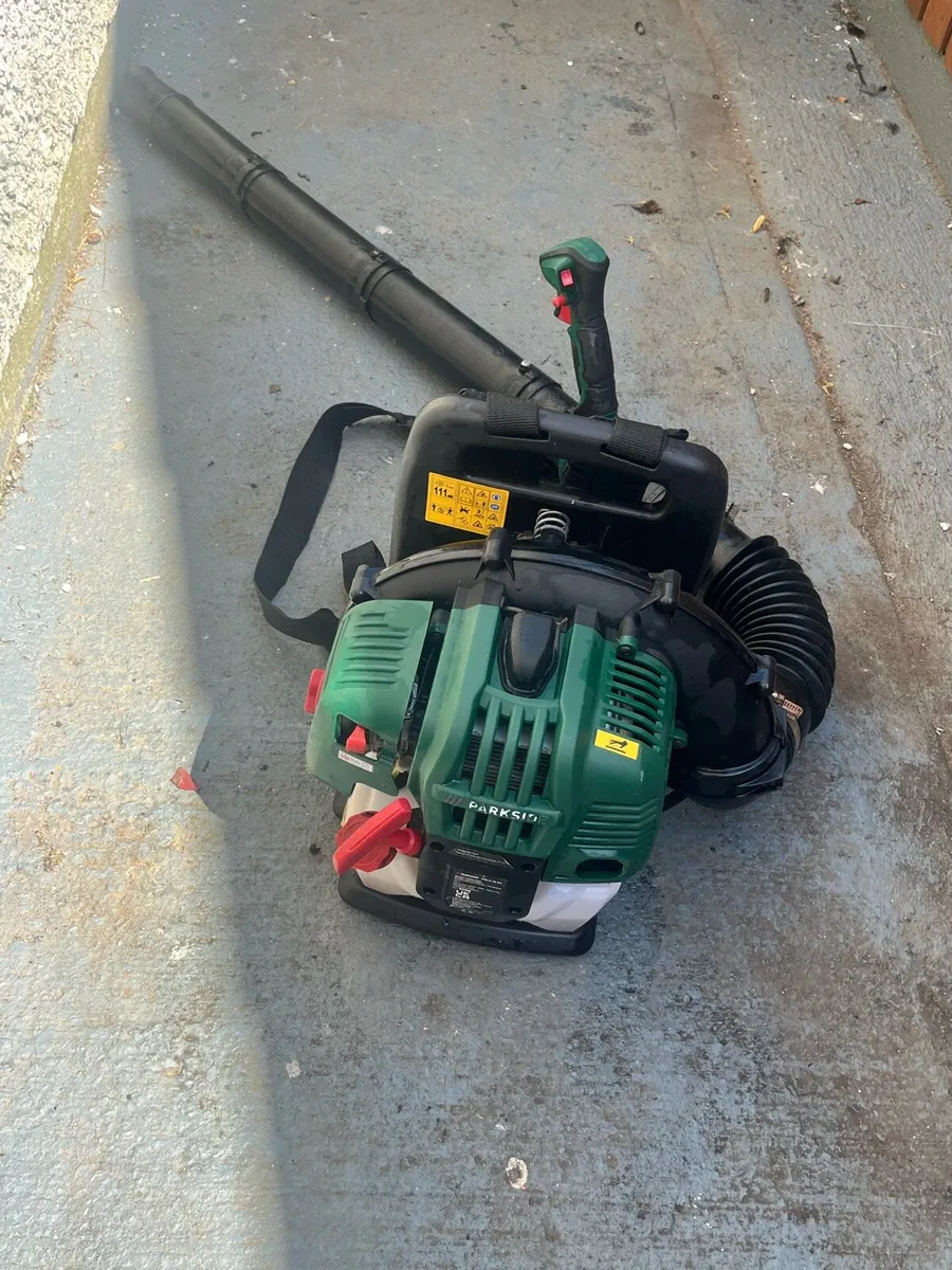 Leaf blower - Image 1
