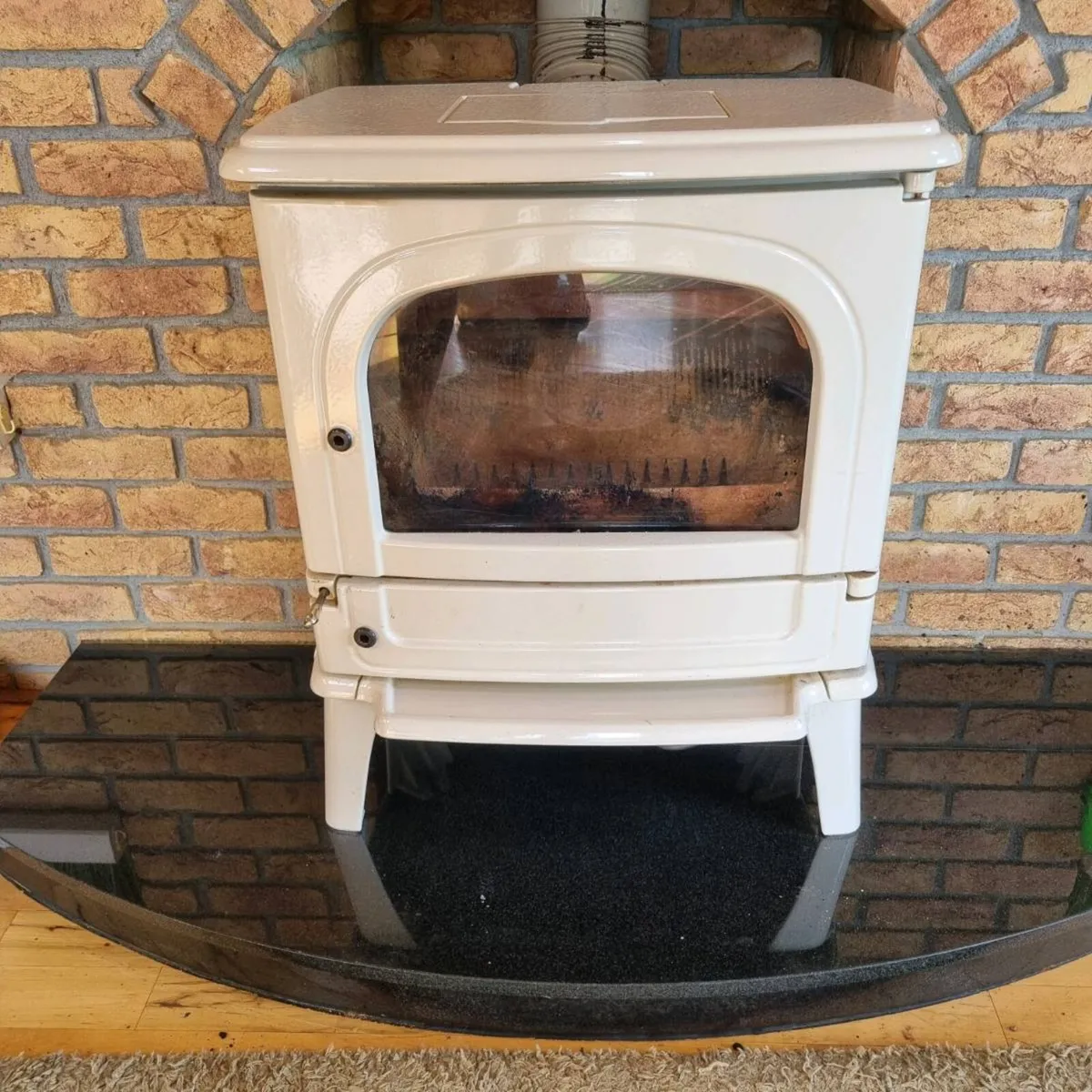Stove - Image 1