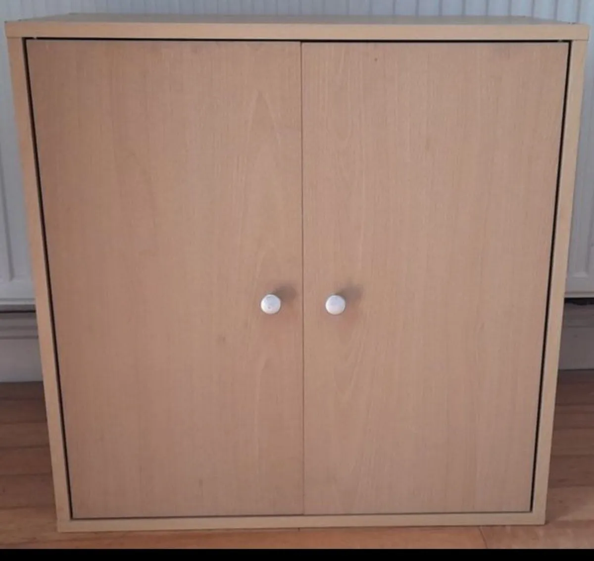 Small cupboard/ cabinet with shelf - Image 1