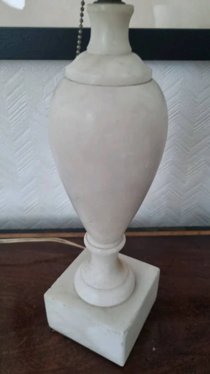 Vintage White Marble Table Lamp - Image 3
