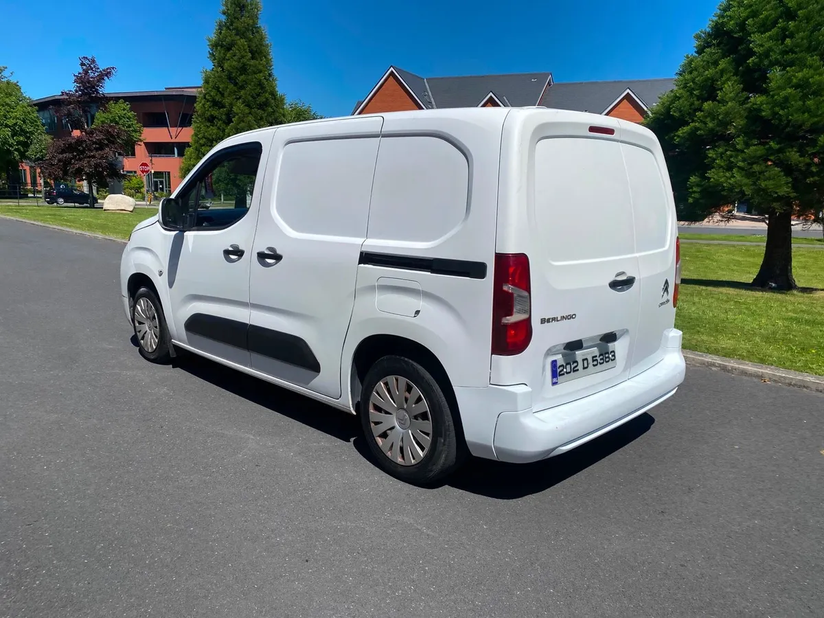 2020 Mint condition Low mileage - Image 3
