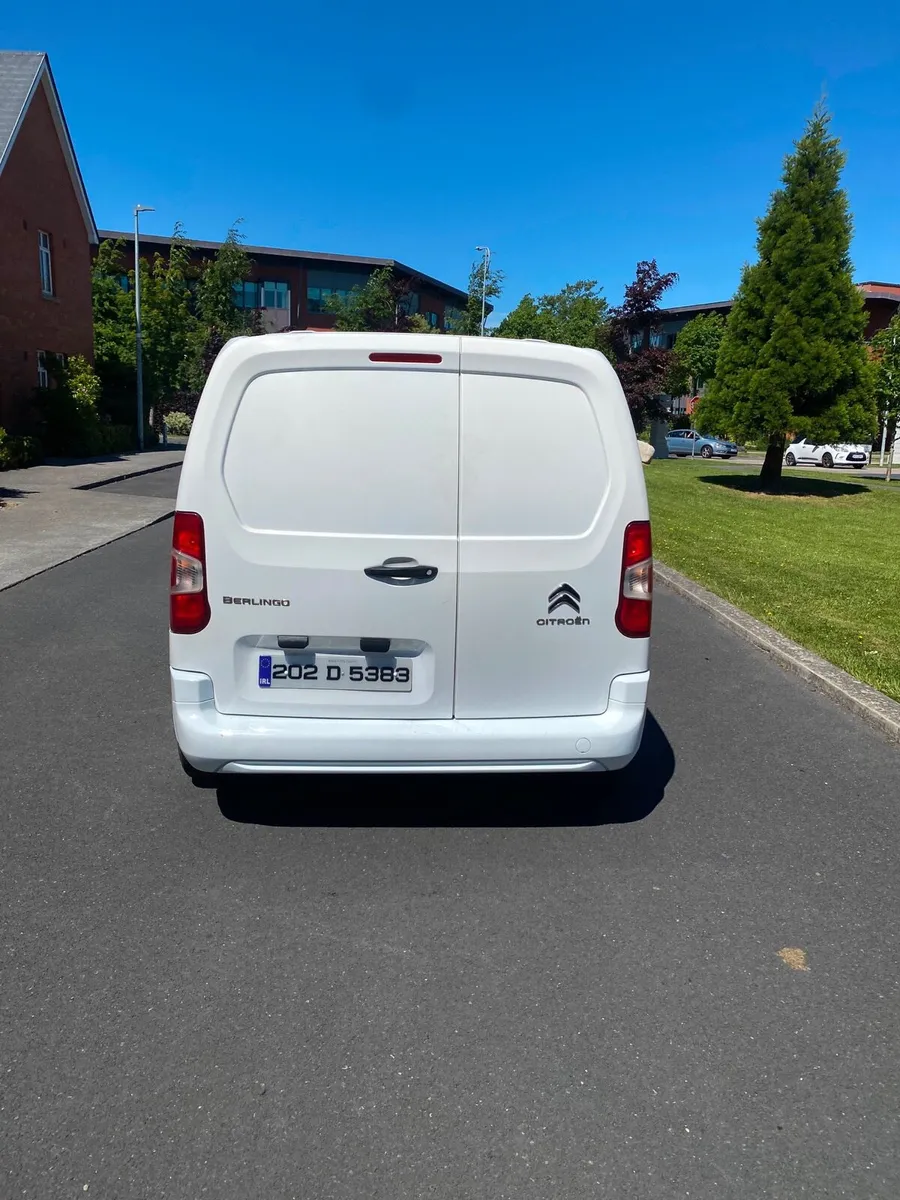 2020 Mint condition Low mileage - Image 4