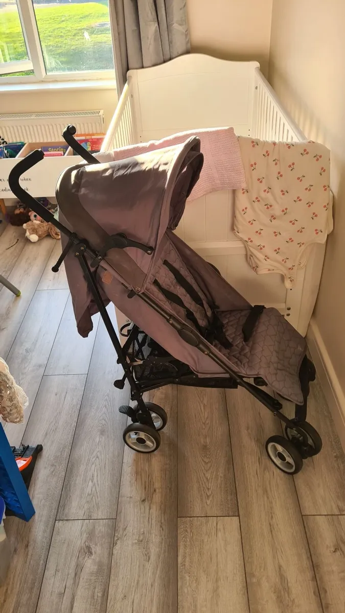 foldable Cygnet stroller / buggy - Image 1