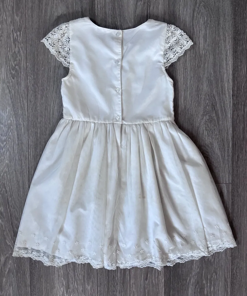 Lovely dress 7-8yrs - Image 2
