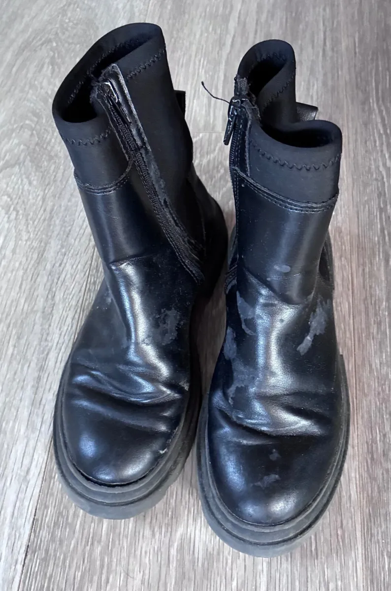 Kids Zara boots size 32 - Image 1