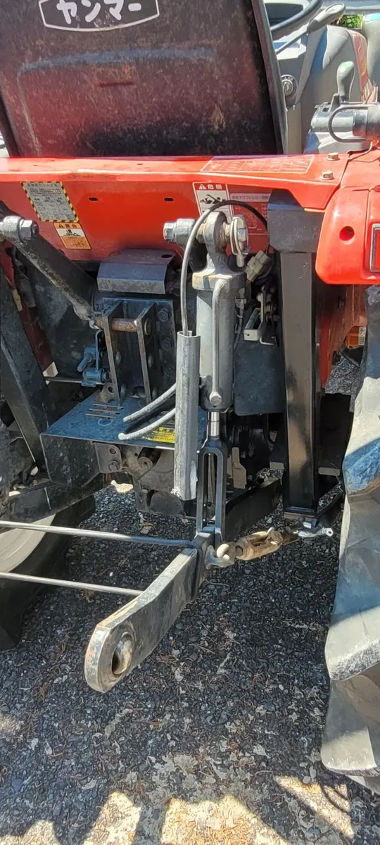 YANMAR HST AF224 COMPACT TRACTOR 549HRS - Image 4