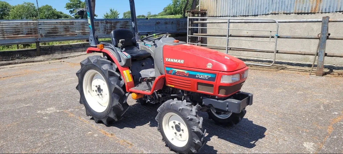 YANMAR HST AF224 COMPACT TRACTOR 549HRS - Image 1