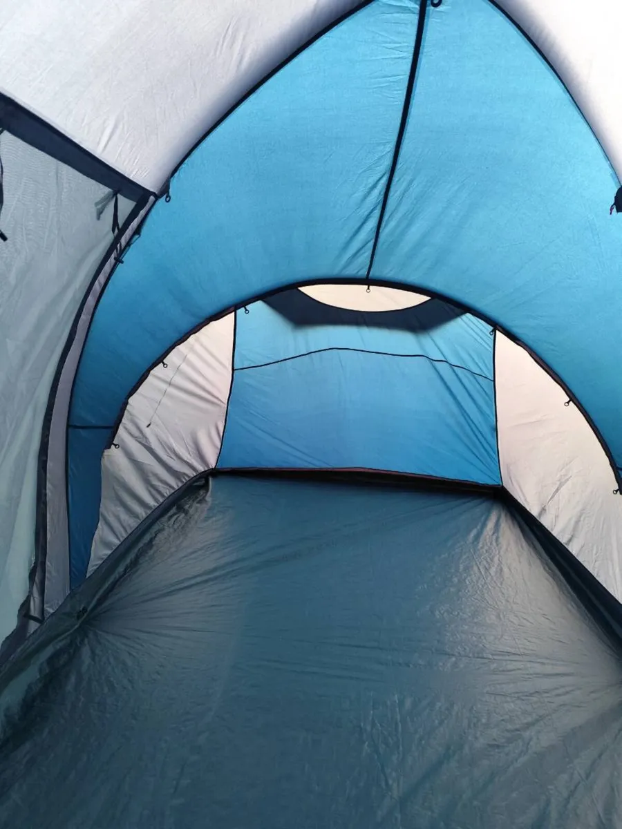 Tent - Image 4