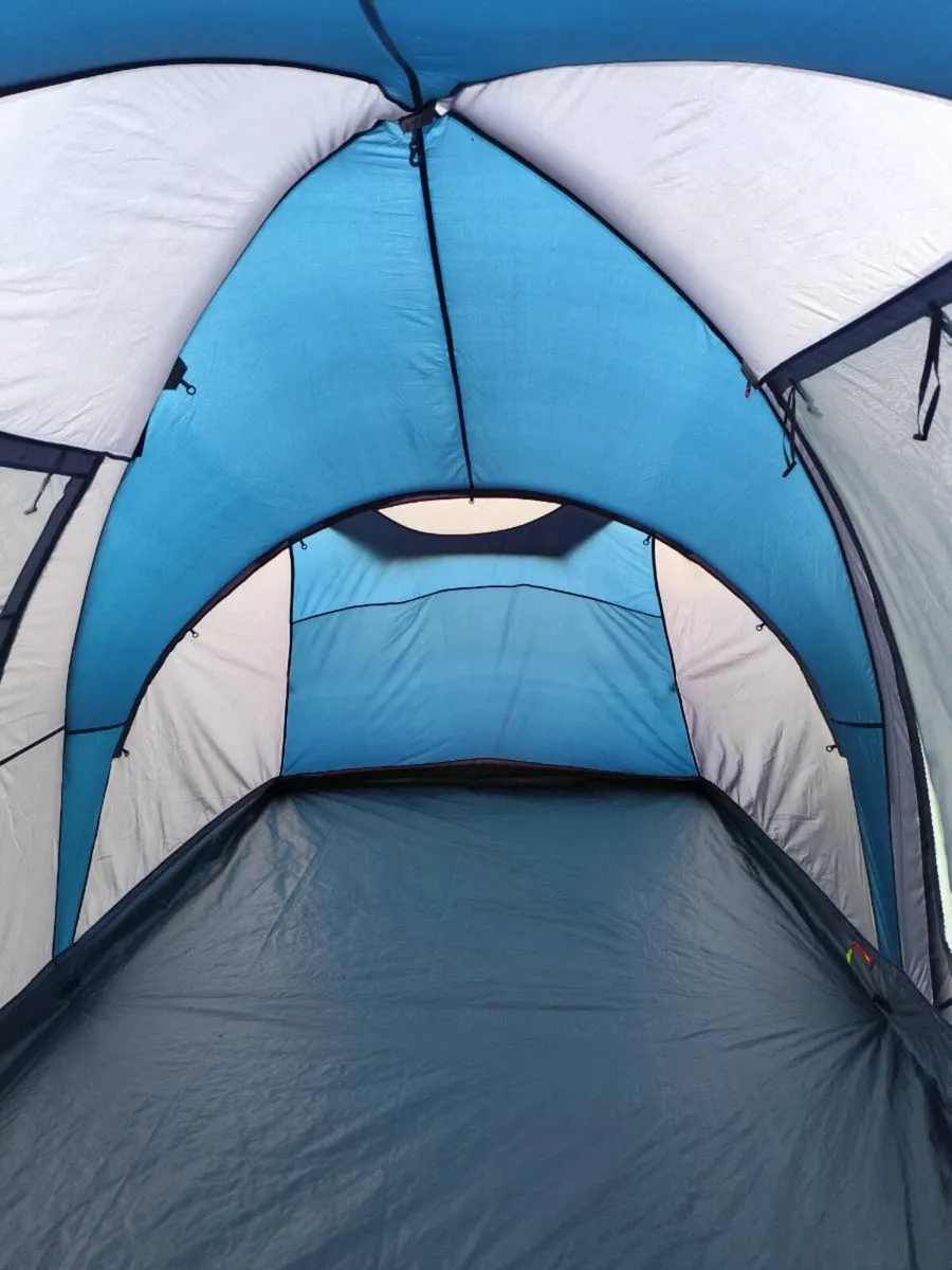 Tent - Image 3