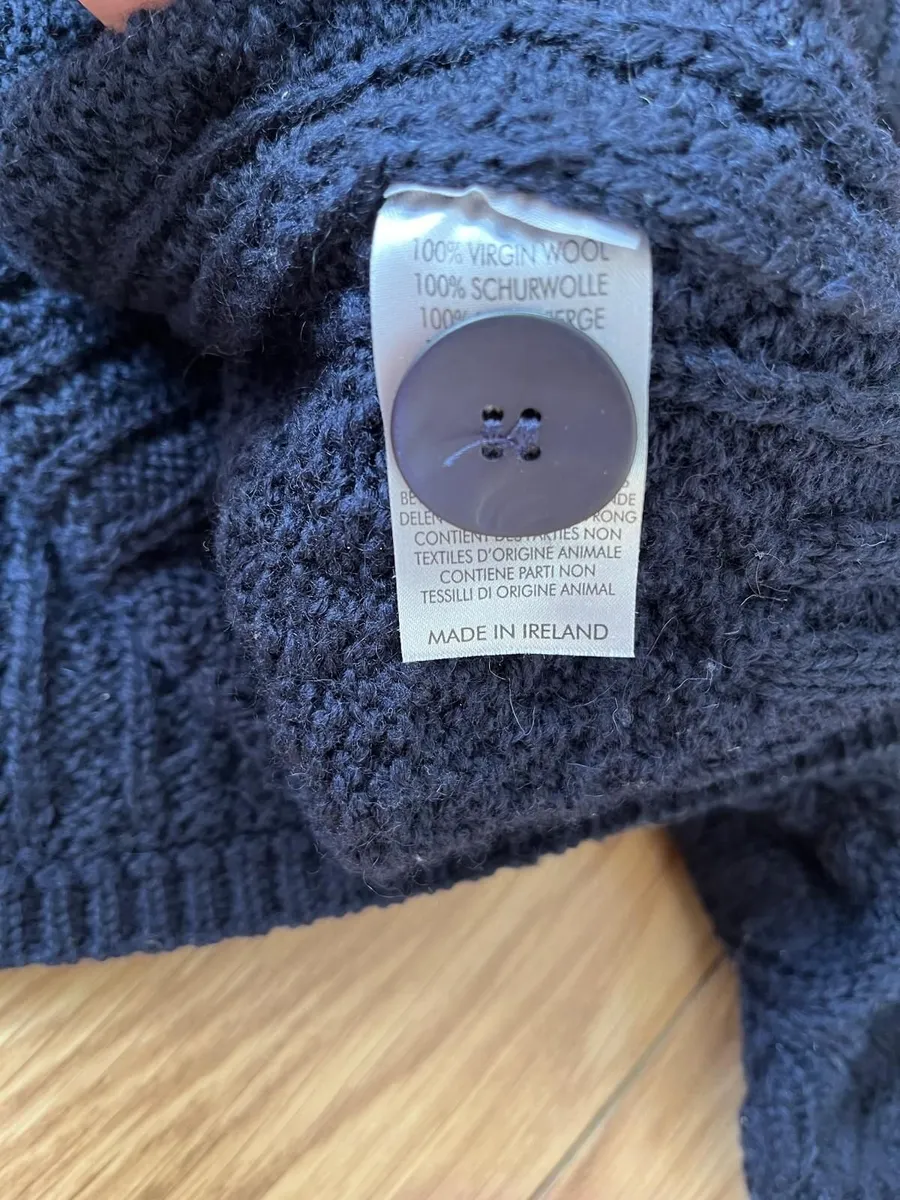 Knee-Length Wool Sweater - Image 4
