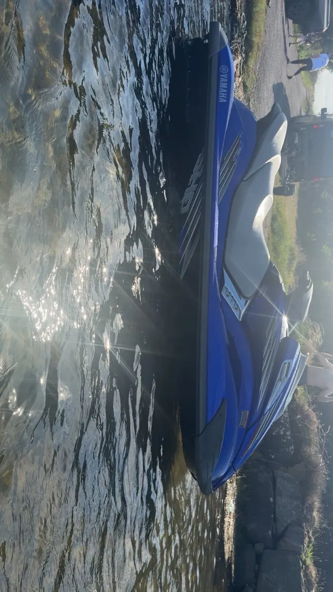 Jet ski - Image 3