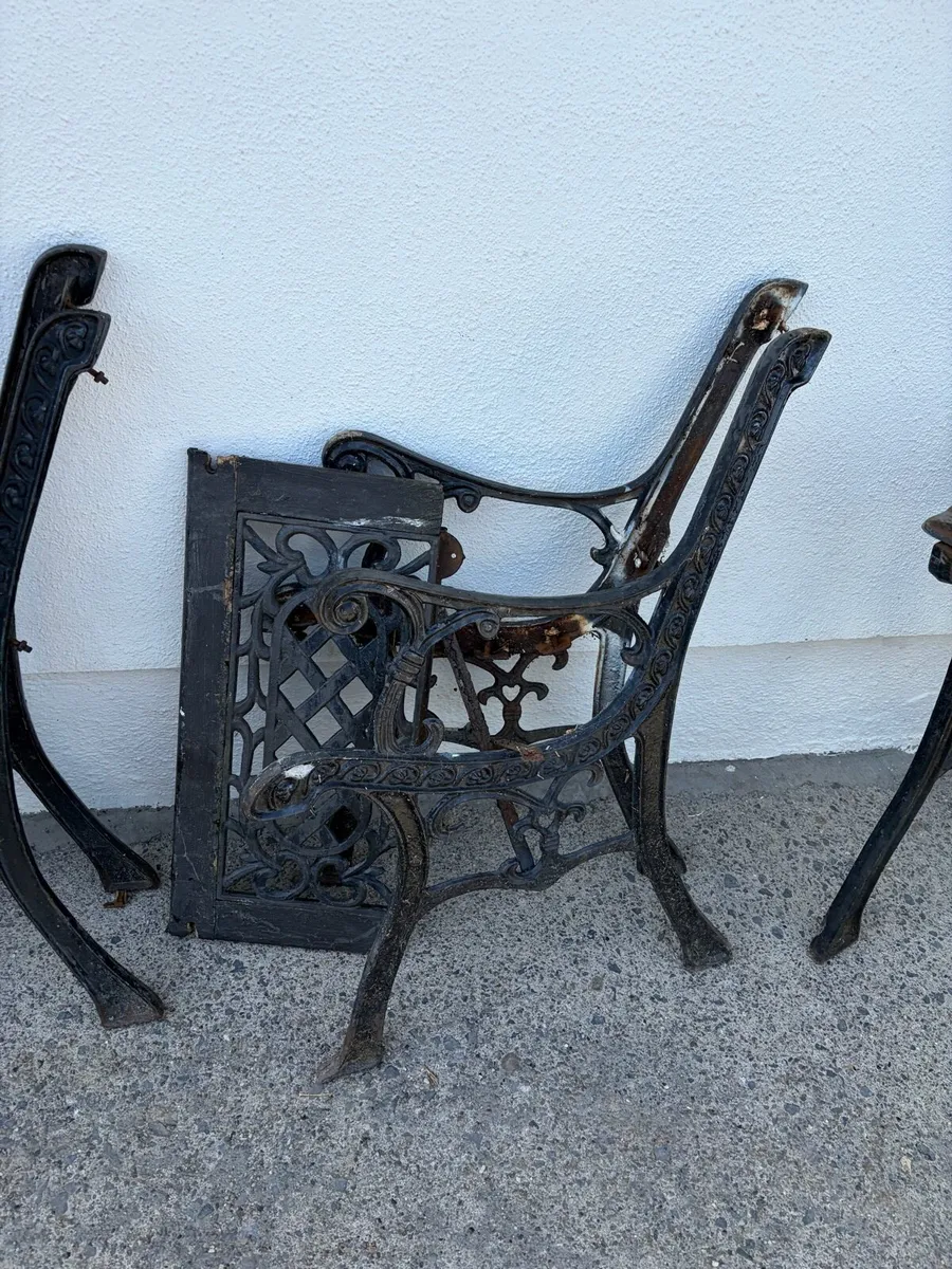 cast iron garden furniture set - Image 4