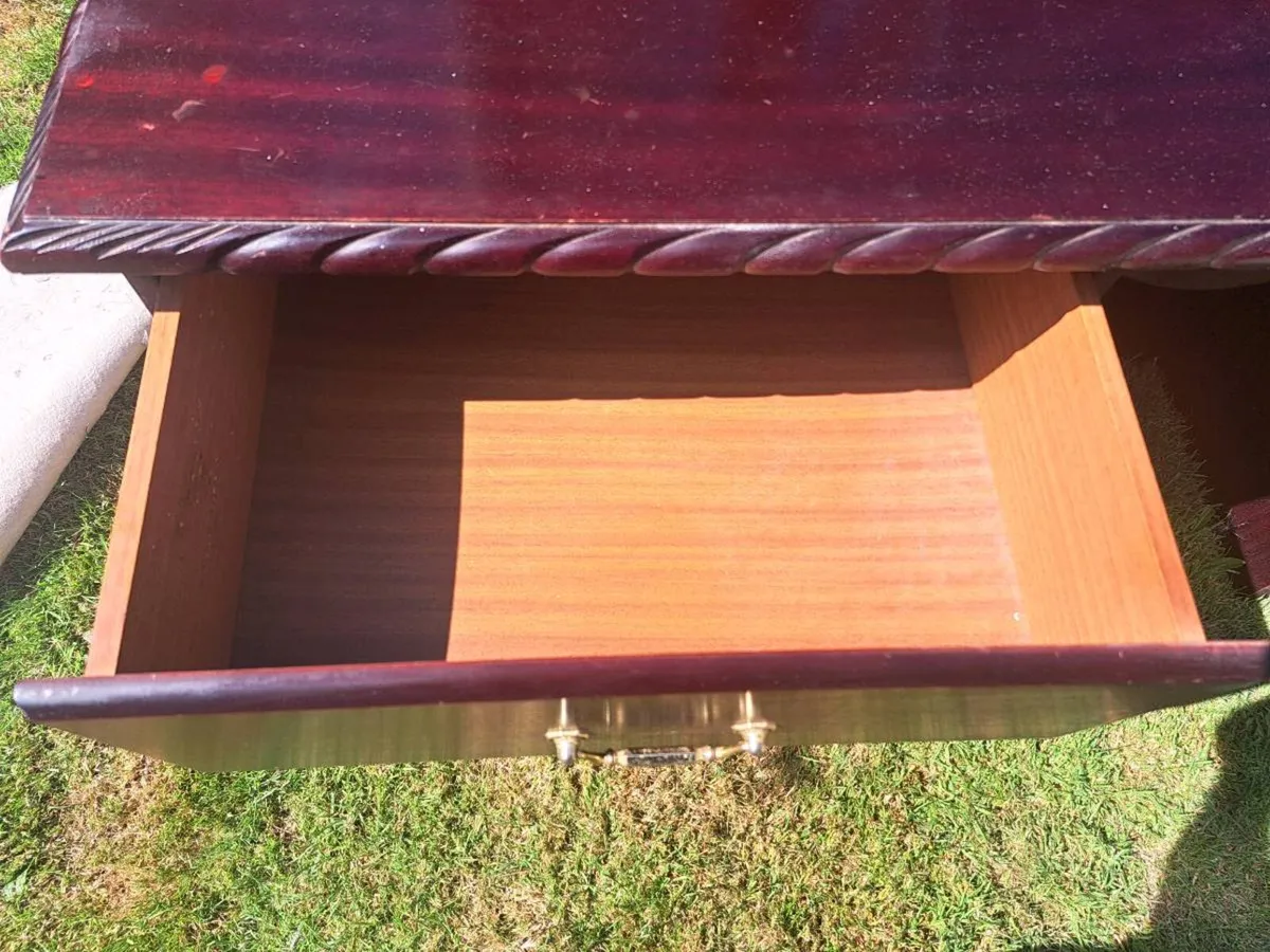 Dressing table - Image 2