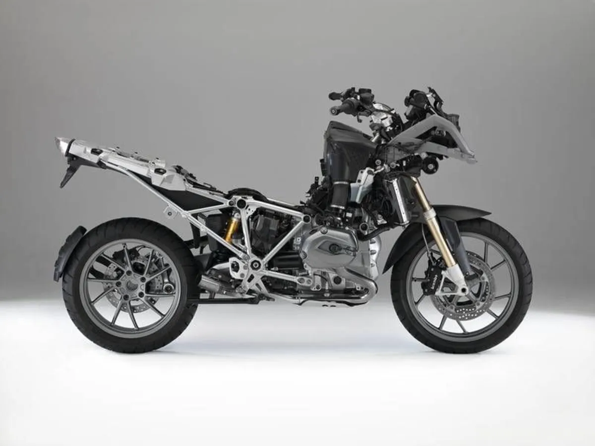 BMW Oil Head frame/Taxbook looking - Image 1