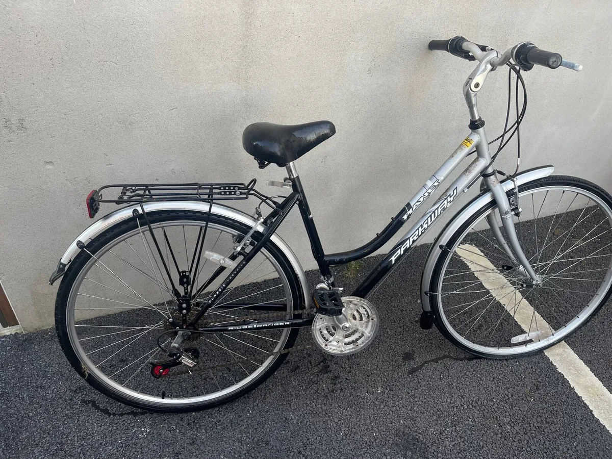 Ladies Hybrid Bike