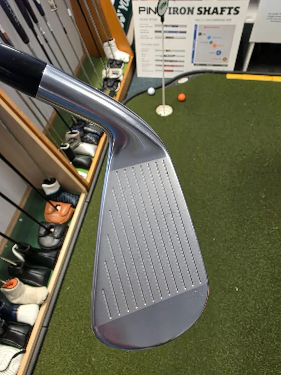 Titleist TMB 718 Forged 2 Iron - Image 4