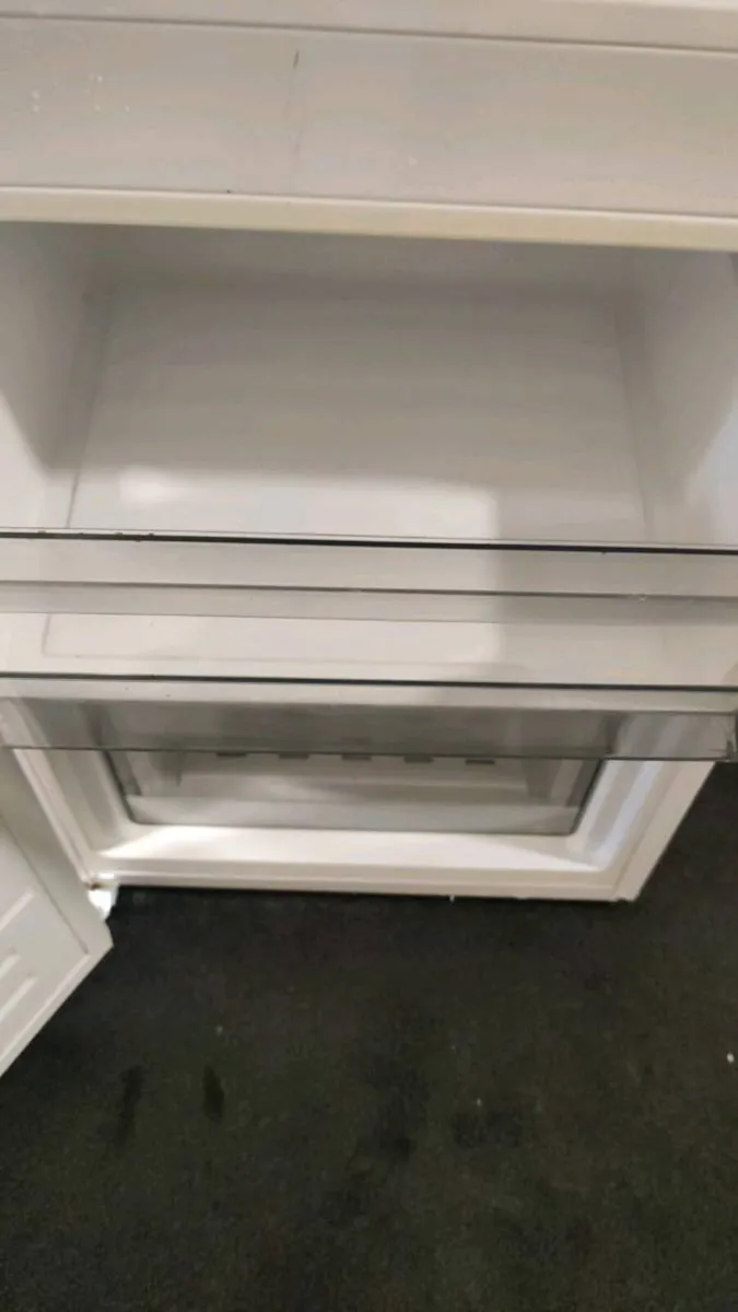 Fridge freezer - Image 2