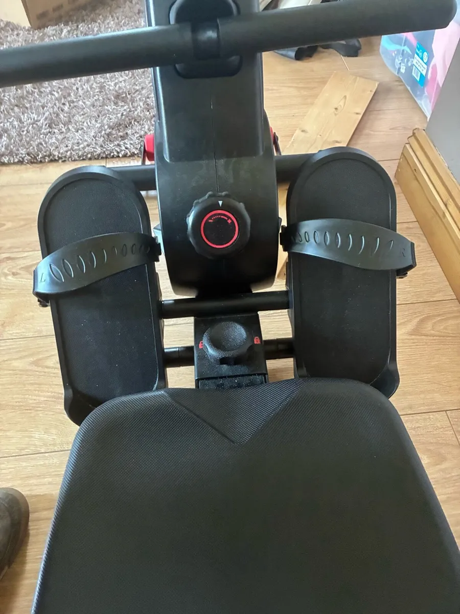 Rowing machine - Image 2