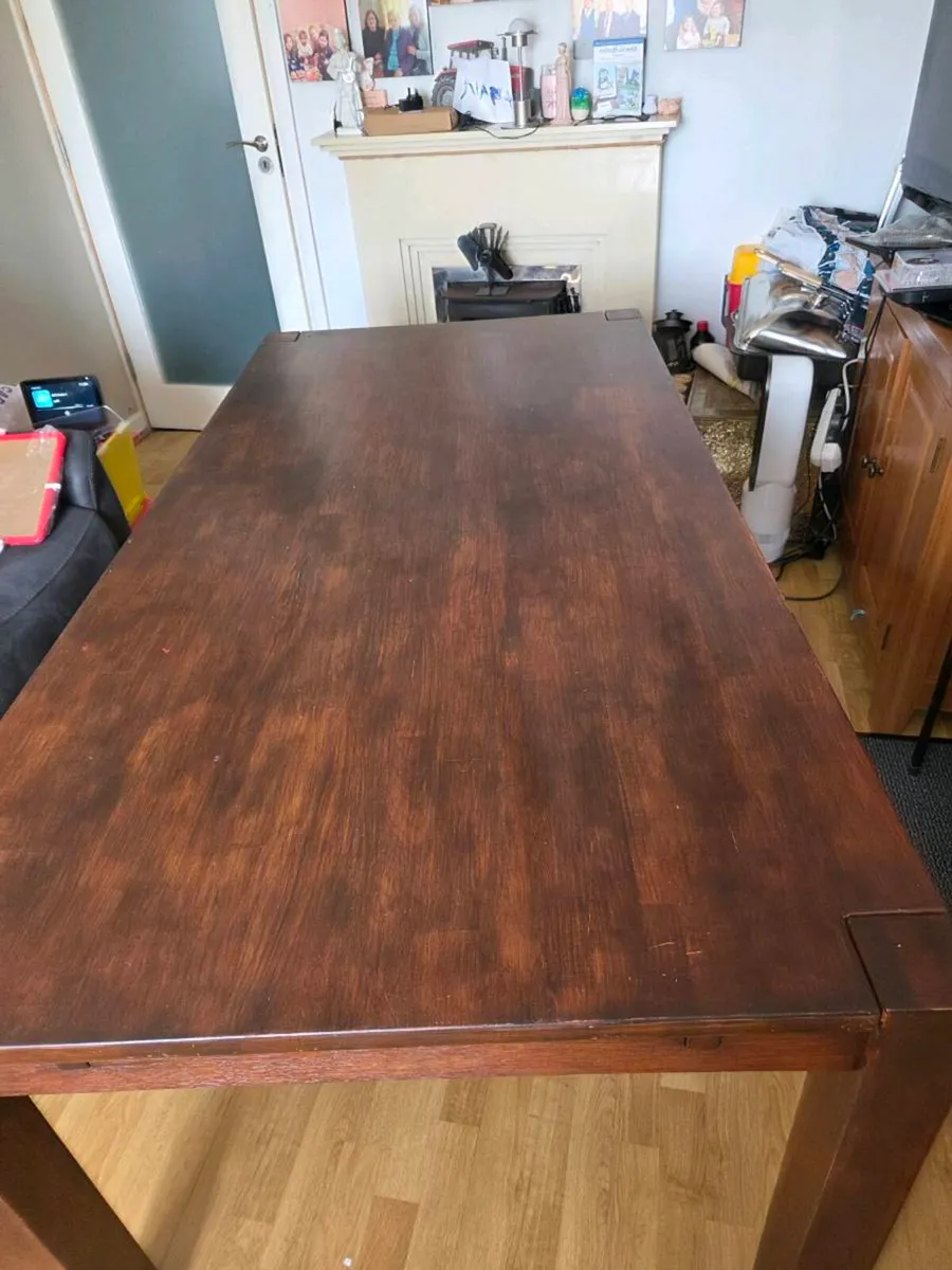 Oak dining table - Image 1