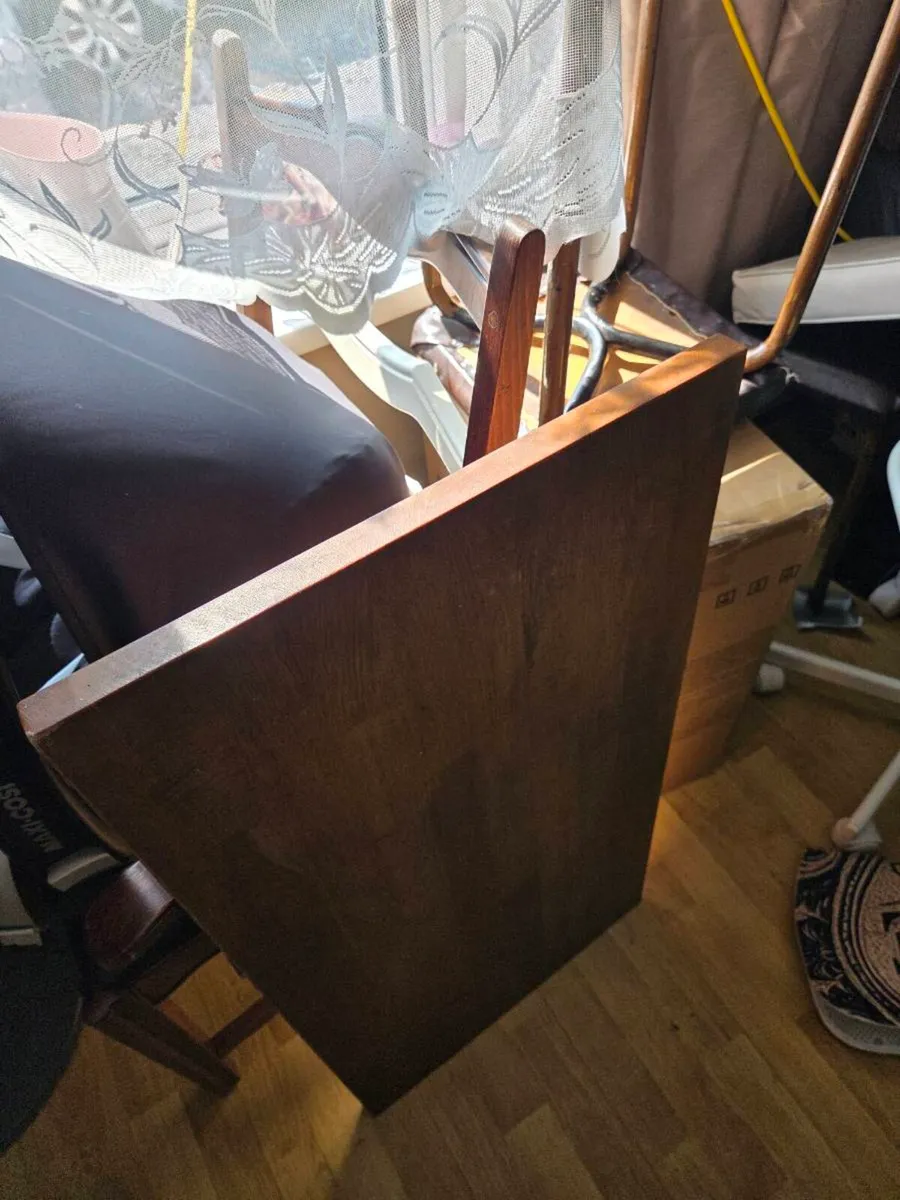 Oak dining table - Image 2