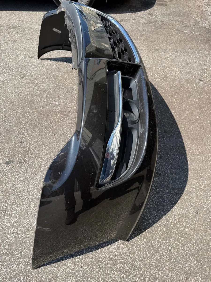 Front bumper for Renault Laguna 2010-2013 - Image 1