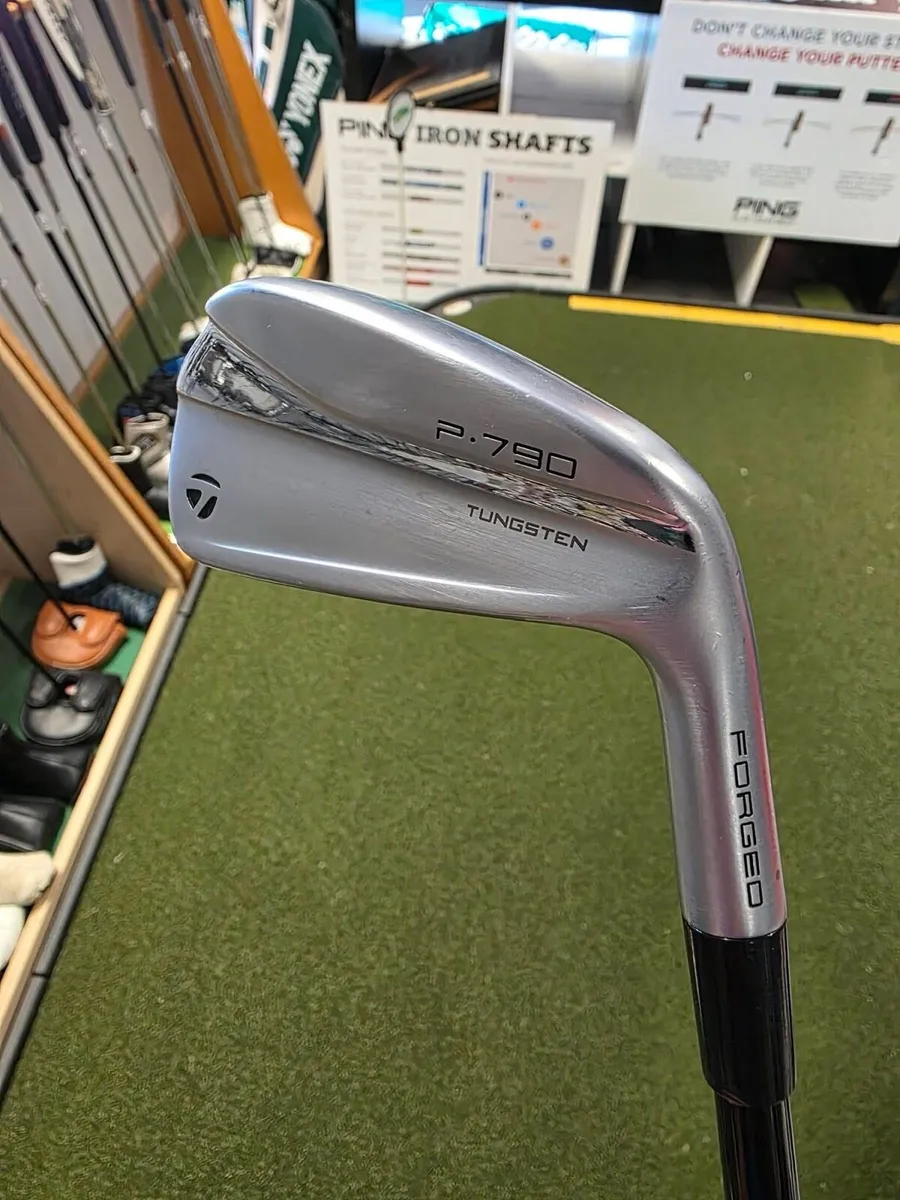 Taylormade P-790 Forged 2 Iron - Image 2