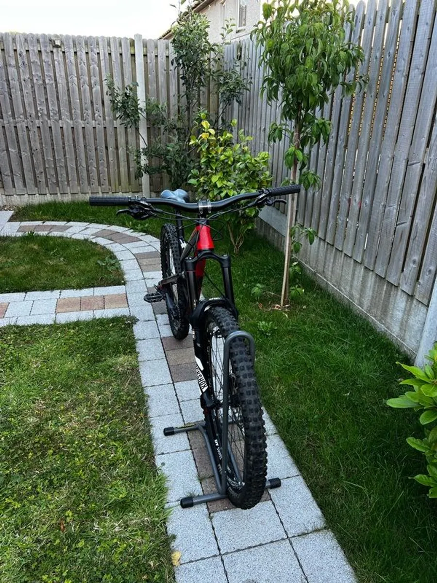 YT Capra mountain bike - Medium - Image 2