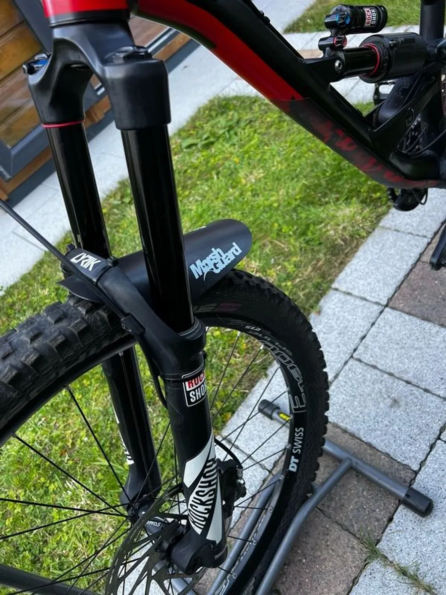 YT Capra mountain bike - Medium - Image 4