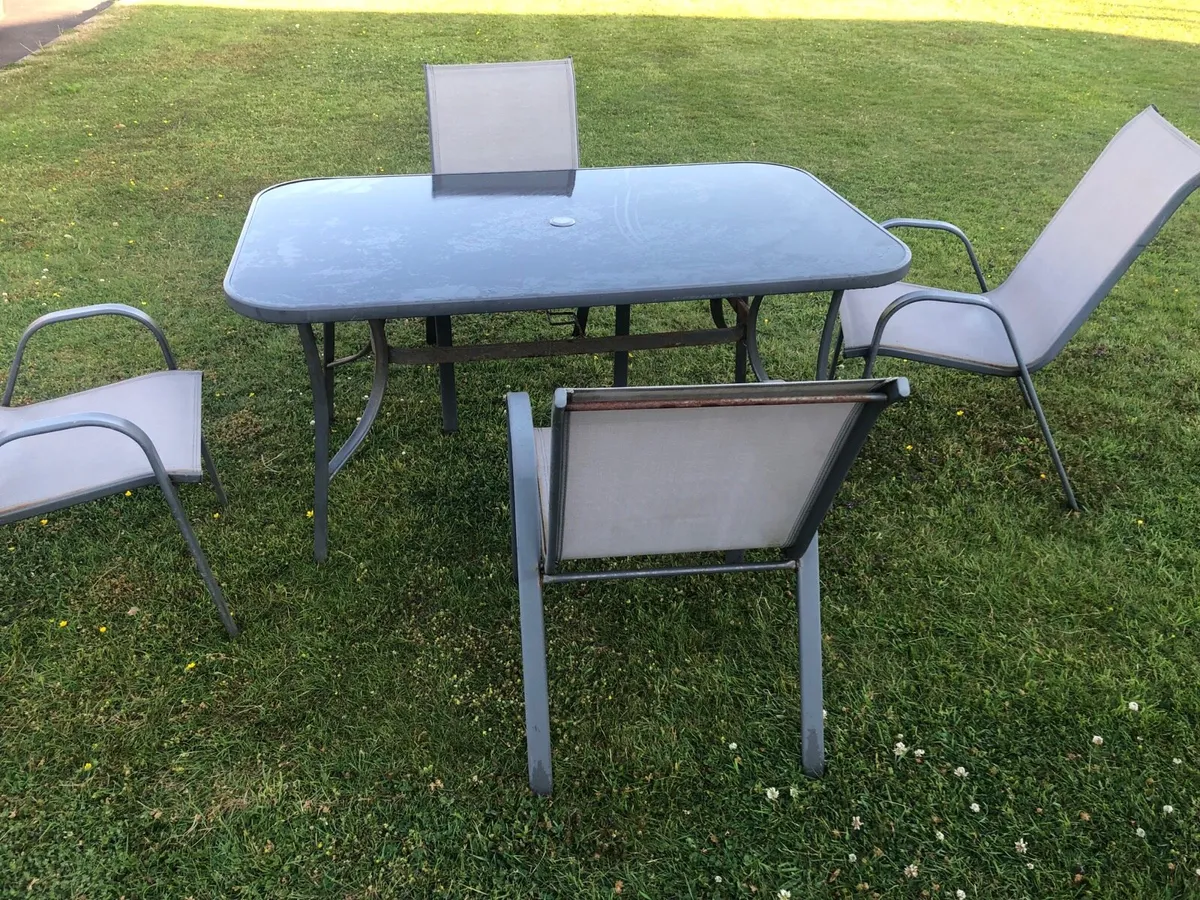 Patio furniture - Image 2
