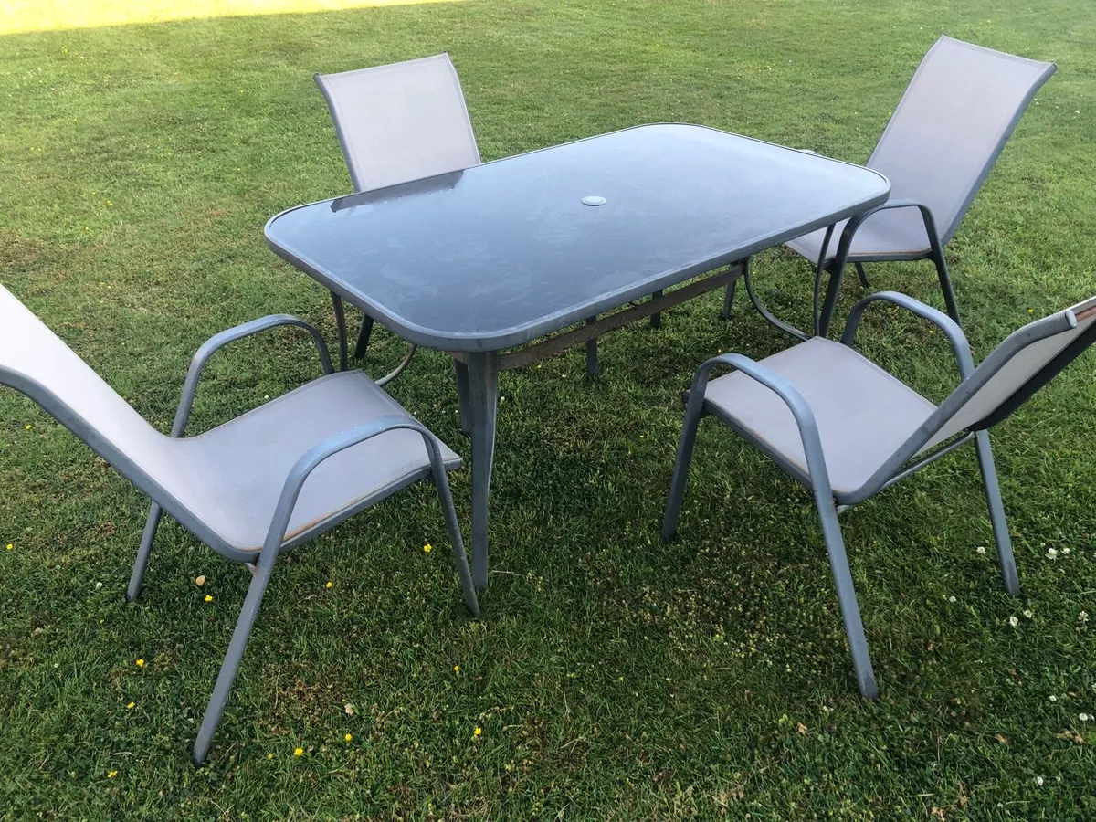 Patio furniture - Image 3