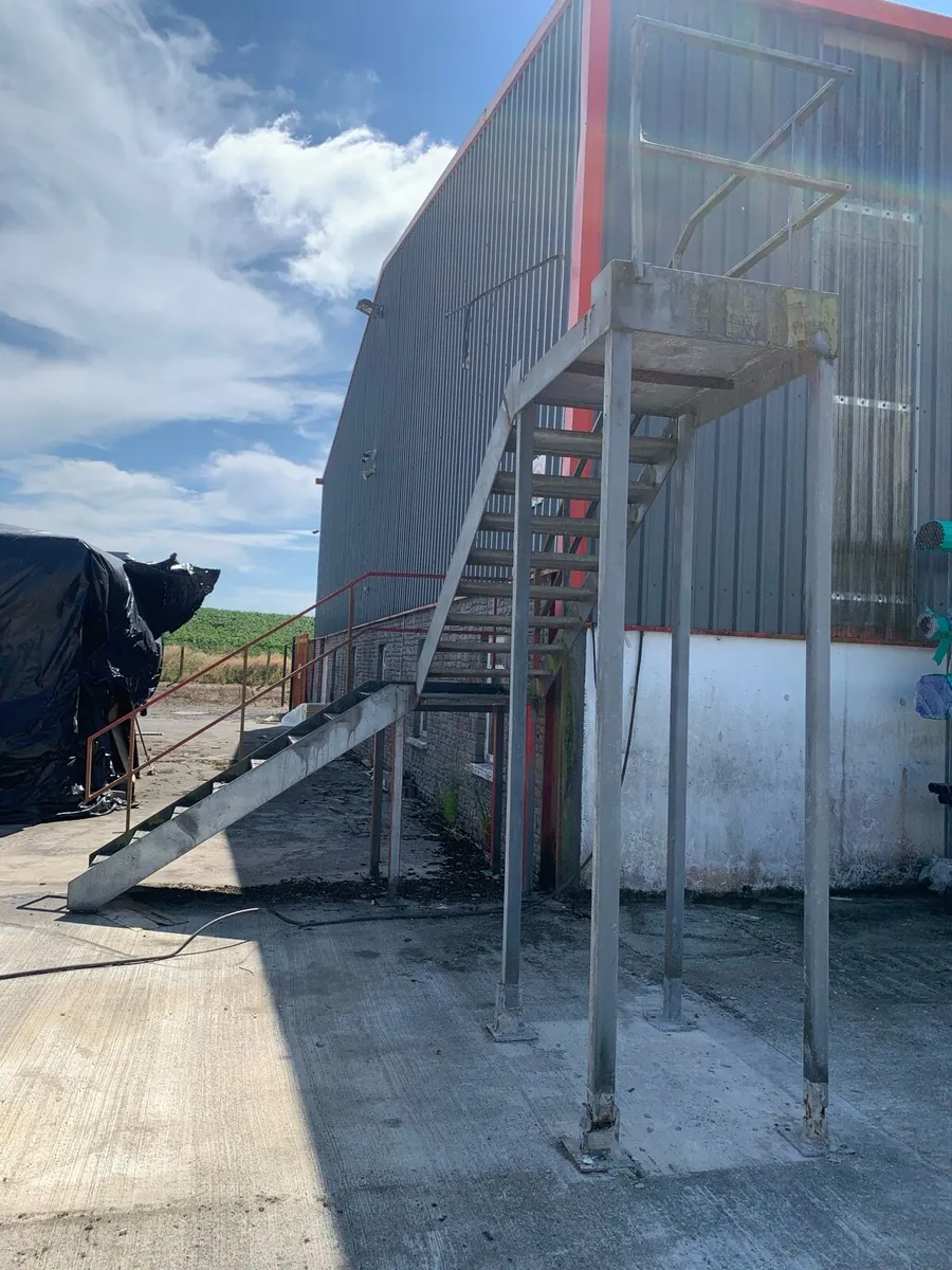 Galvanised stairs - Image 2