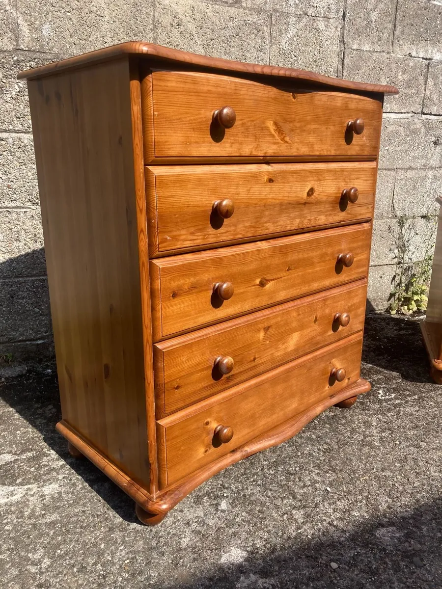 Chest of Drawers - Pine - Image 1