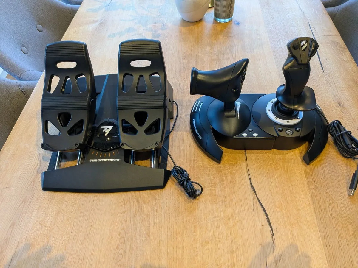 Thrustmaster T-Flight Full Kit (HOTAS & Pedals) - Image 1