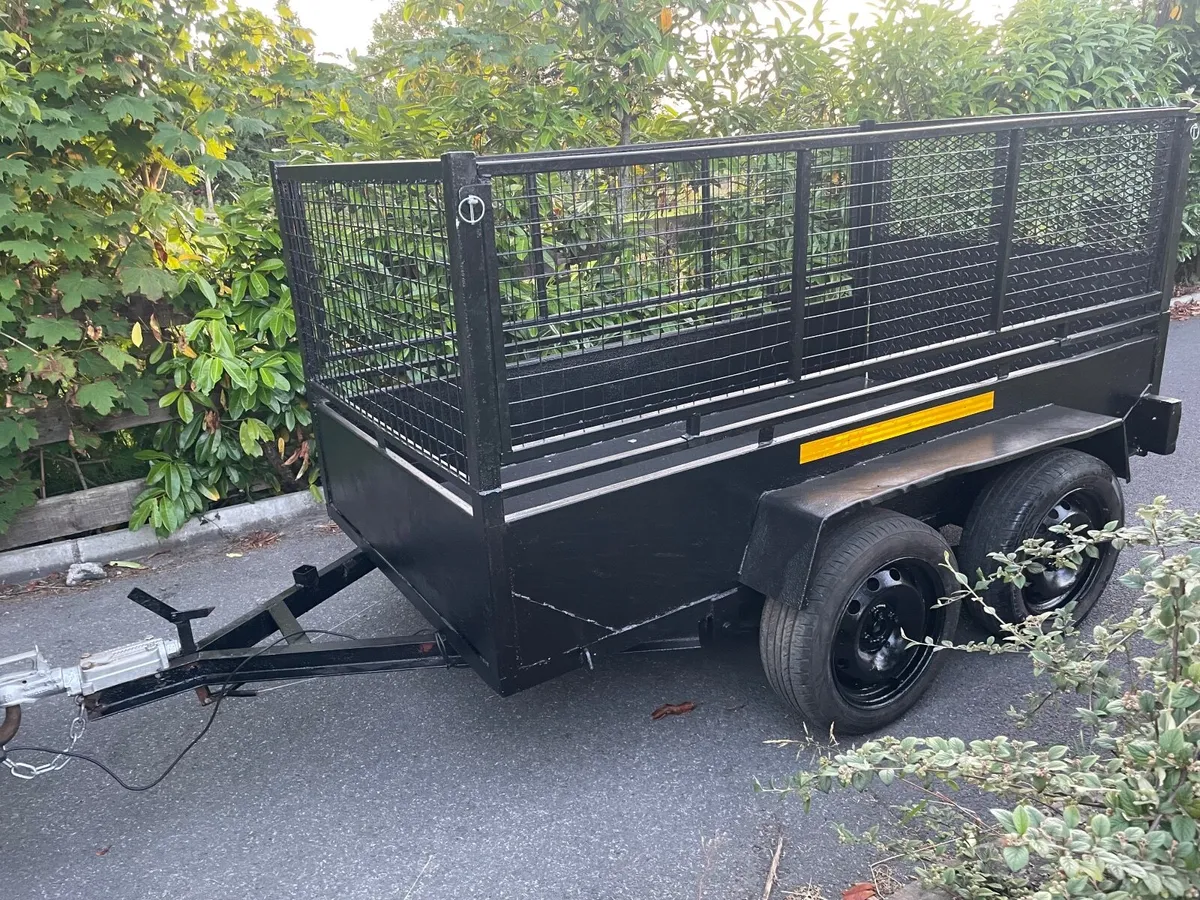 Trailer - Image 1