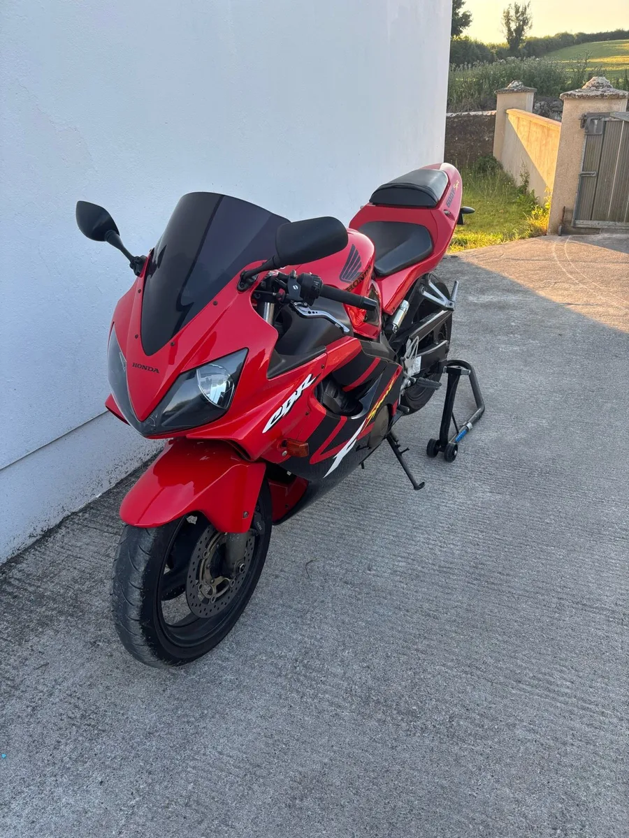 Honda cbr 600 f4 - Image 2