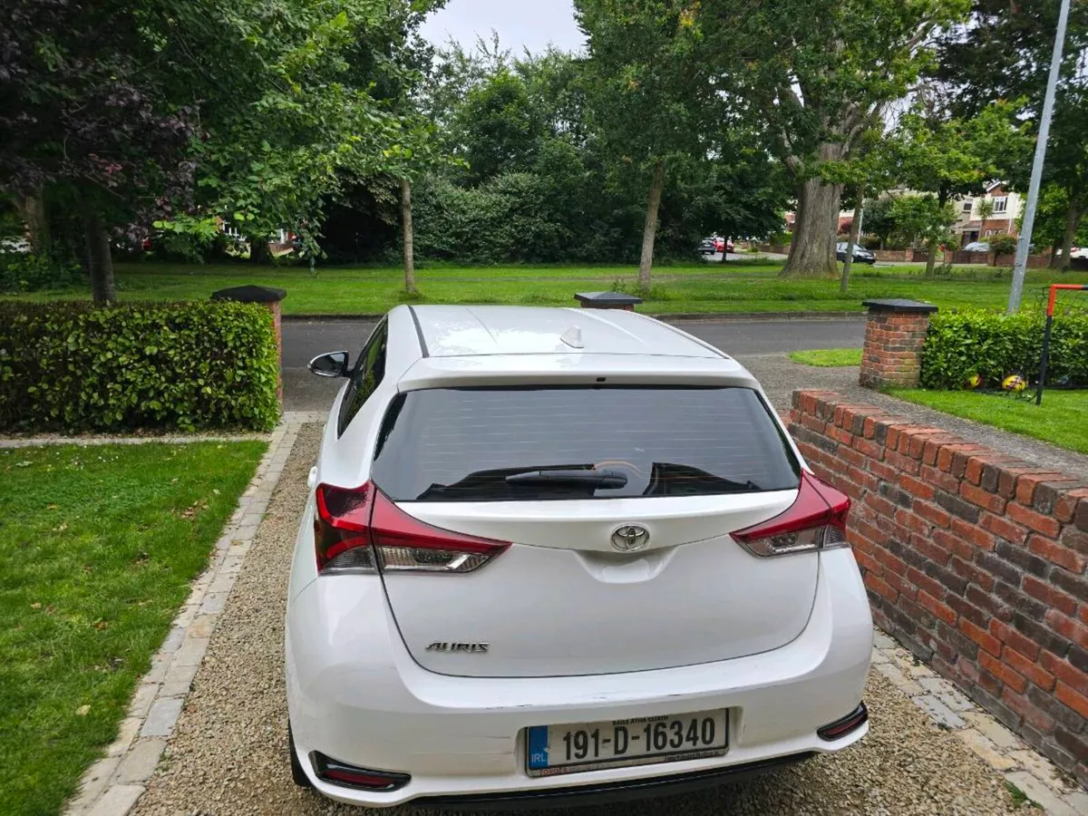 Tyota Auris - Image 4
