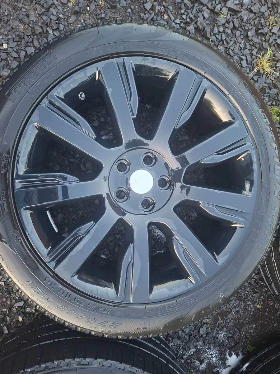 21" Genuine Range Rover Alloys with tyres - Image 2