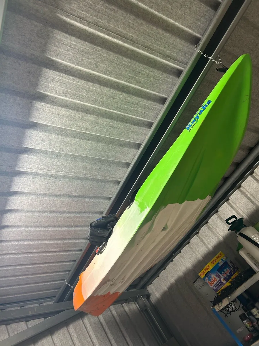 9 foot Kayak - Image 1