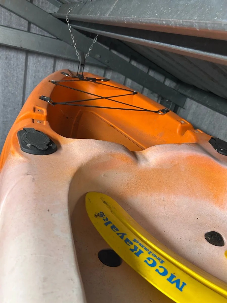 9 foot Kayak - Image 4