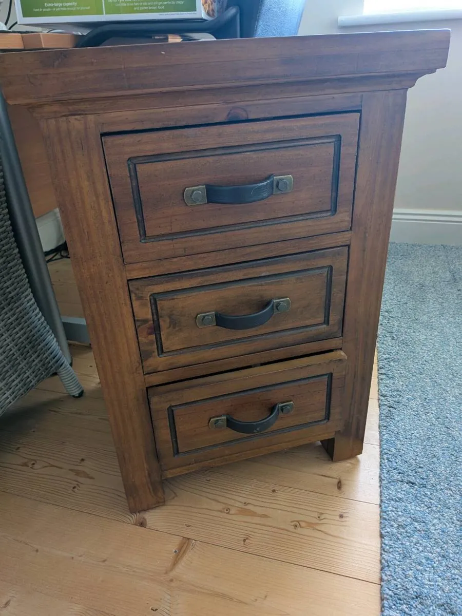 Bedside lockers - Image 2