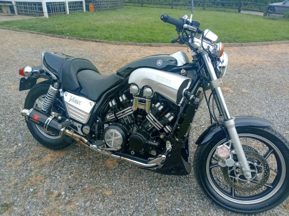 1985 YAMAHA VMAX . OFFERS - Image 1