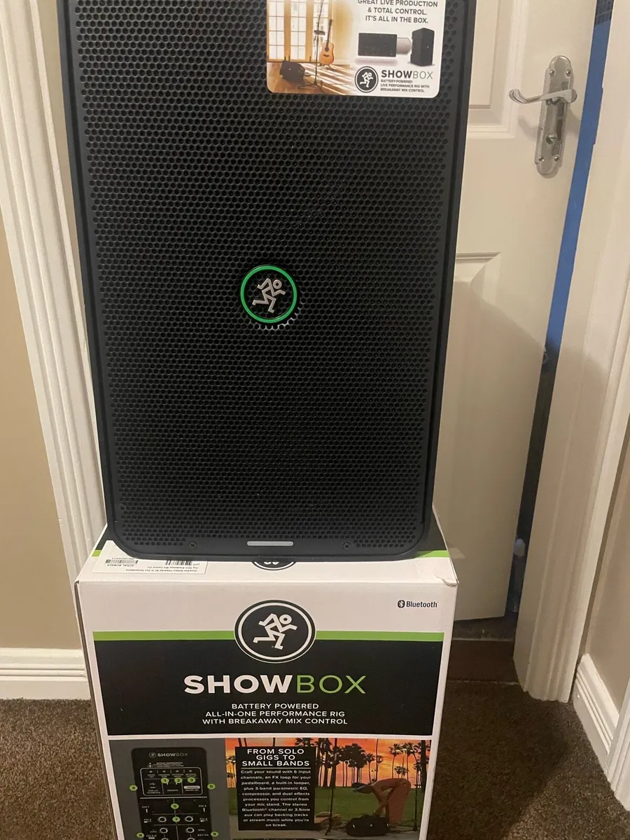 Mackie Showbox - Image 4