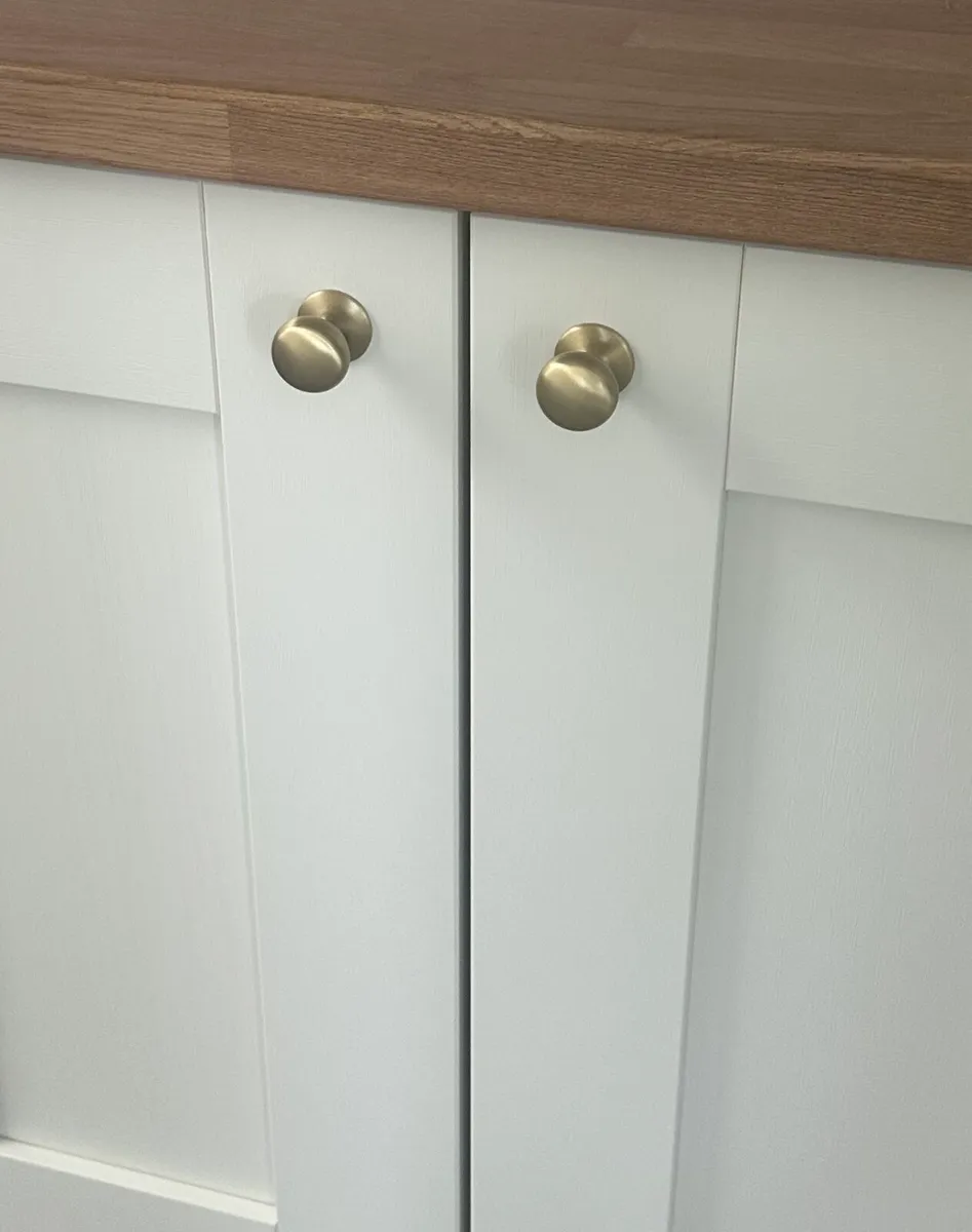 Hendel & Hendel Brass Cabinet Knobs & Cups - Image 3