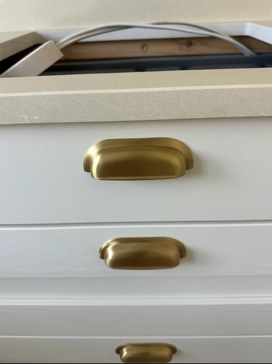 Hendel & Hendel Brass Cabinet Knobs & Cups - Image 4