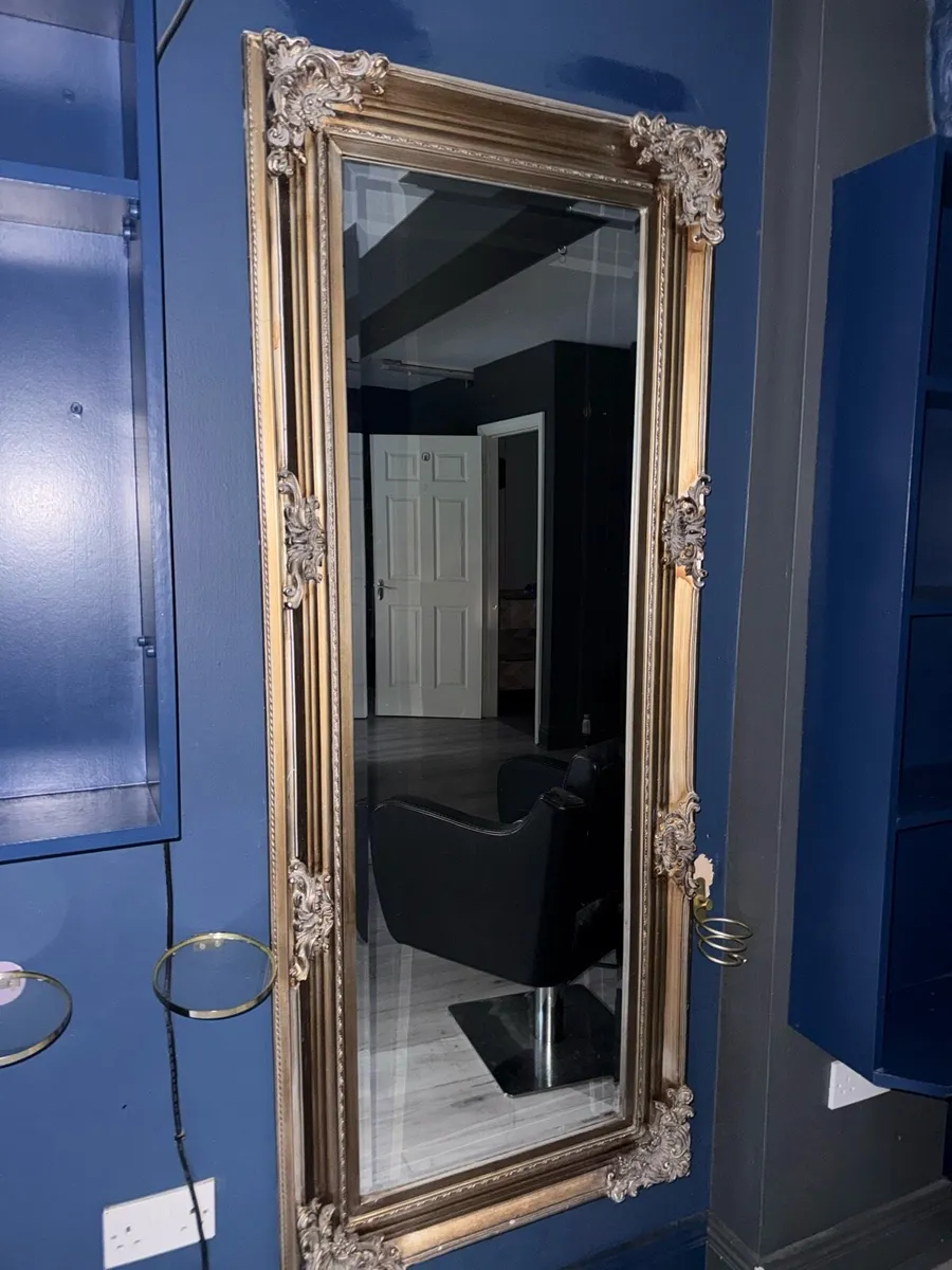 Gold mirror - Image 3