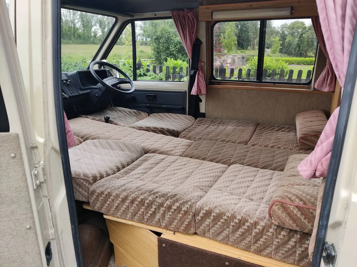Vintage Renault Campervan - Image 2